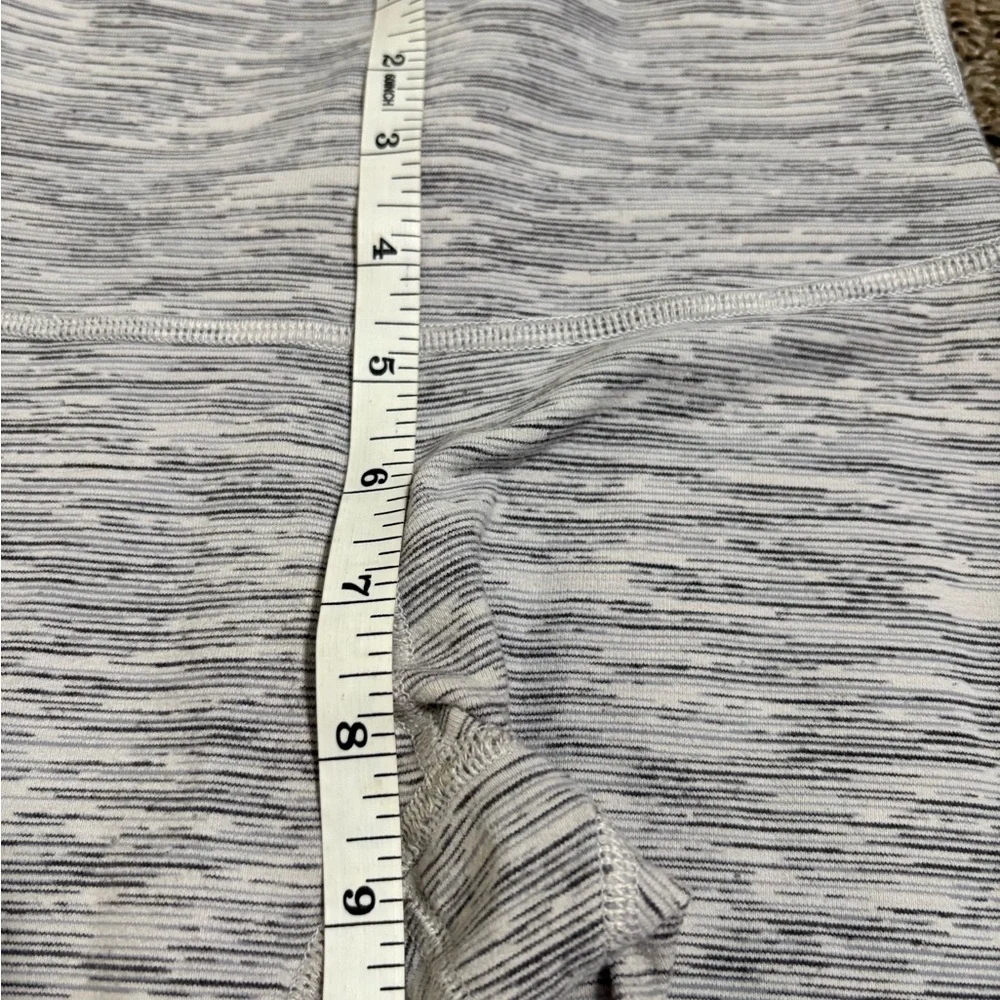 Lululemon Athletica Light Gray Leggings - Picture 4 of 6